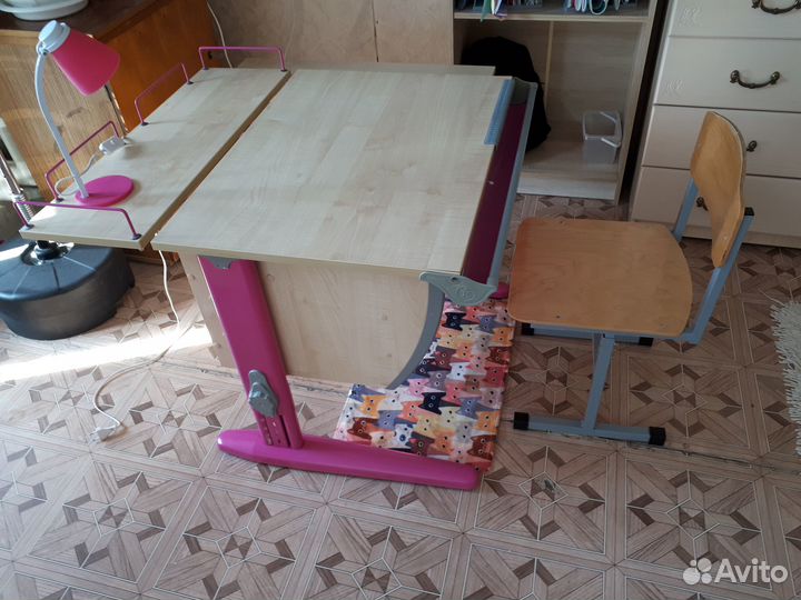 Растущий стол для школьника