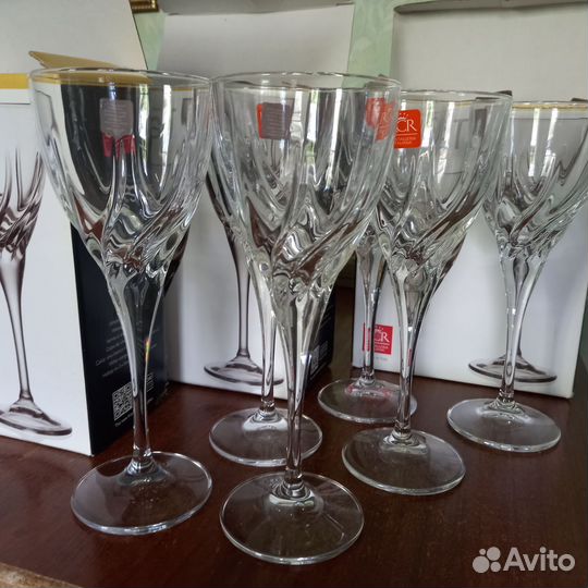 Набор бокалов