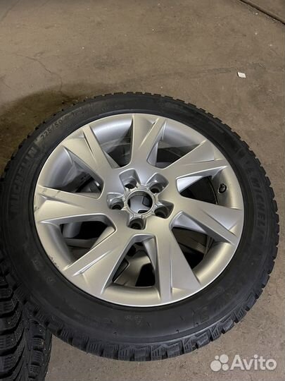 Michelin X-Ice North 4 225/50 R17 98T