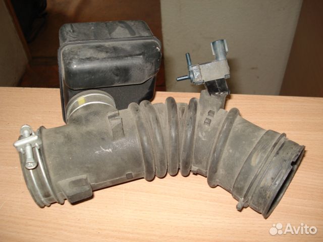 Патрубок воздушного фильтра Toyota Corona AT211