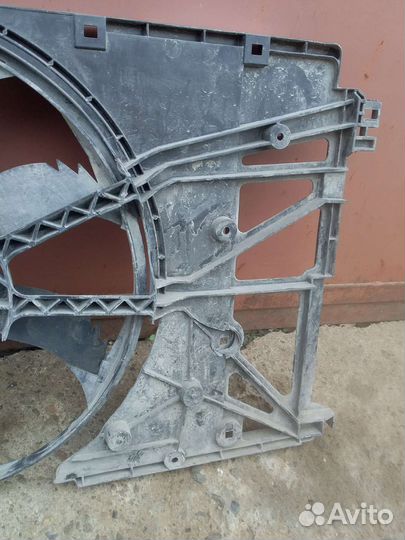 Диффузор вентилятора радиатора Toyota Camry V70