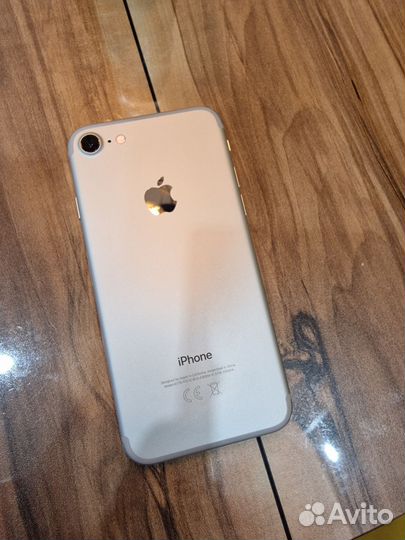 iPhone 7, 32 ГБ