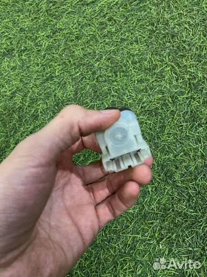 Датчик педали тормоза Audi A8 D3 4.2 2004