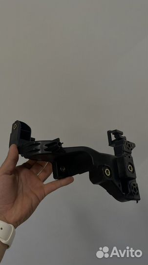 Новое правое ухо телевизора KIA Ceed JD