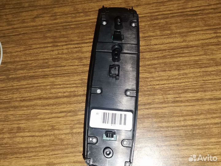 Блок управления стеклоподъемниками ML/GL 164, R251