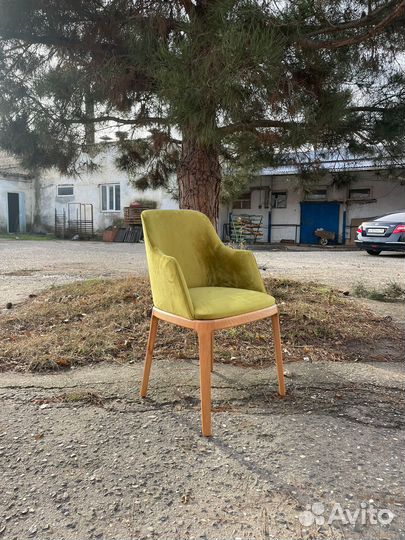 Кухонные стулья мягкие с подлокотниками и спинкой