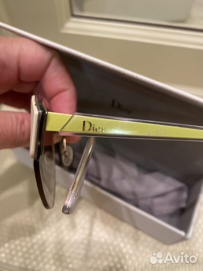 Солнцезащитные очки dior