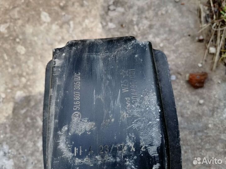 Skoda Yeti усилитель бампера заднего