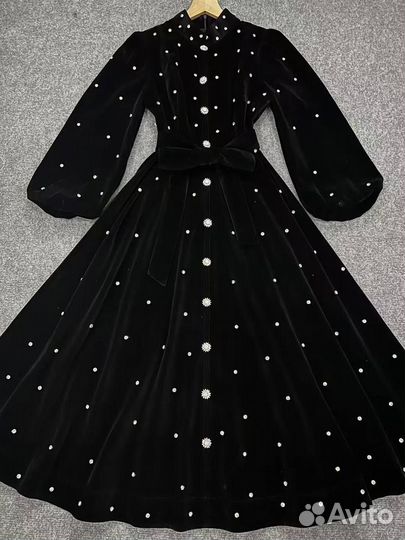 Роскошное бархатное длинное платье