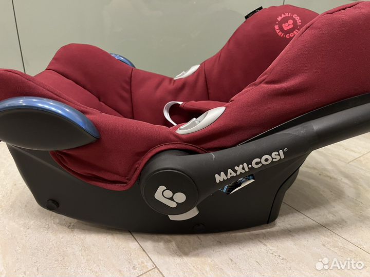 Автокресло Maxi Cosi Cabrio Fix 0+