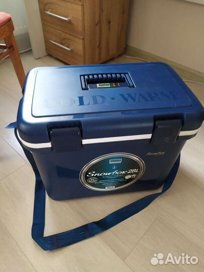 Изотермический контейнер Camping World Snowbox