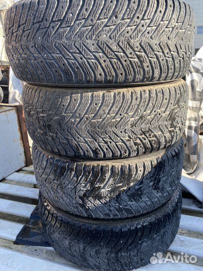 Nokian Tyres Hakkapeliitta 8 225/60 R16