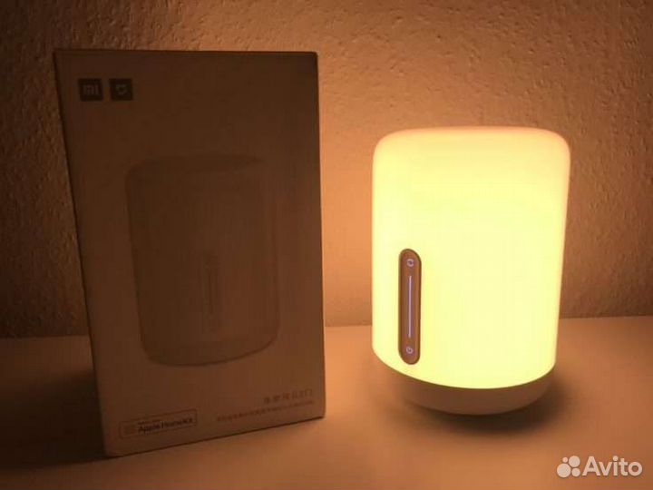 Умная лампа-ночник Xiaomi Bedside Lamp 2