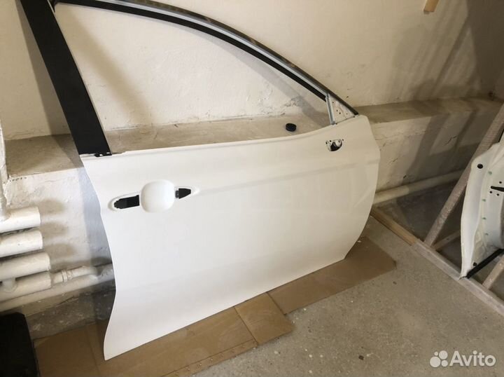 Дверь передняя правая Toyota Camry V70 (б/у, ориги