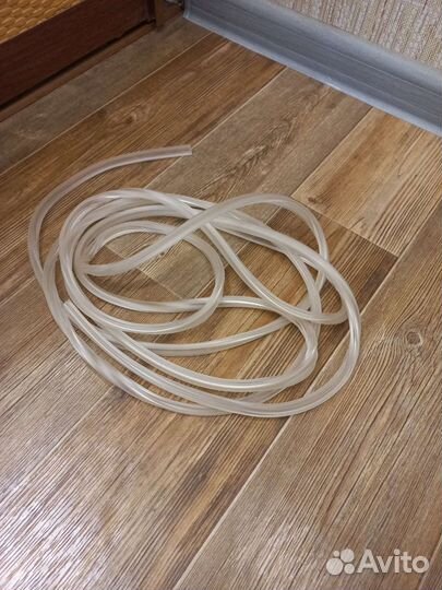 Уплотнитель для двери шкафа-купе