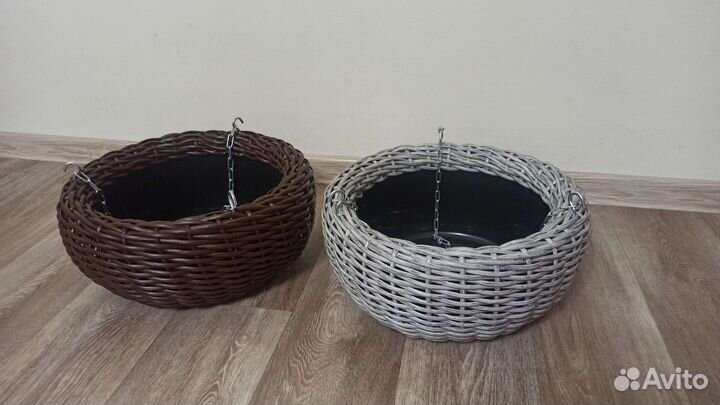 Подвесное кашпо из искусственного ротанга