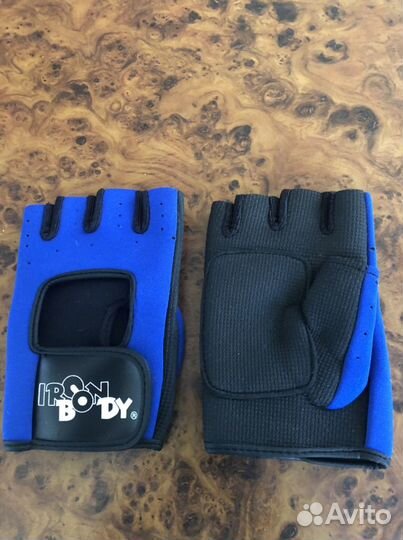 Перчатки новые для спорта