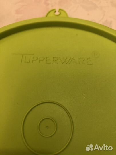 Контейнер Tupperware