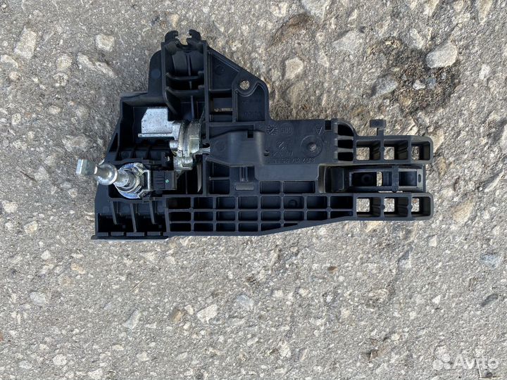 Ручка правая Audi TT 8J