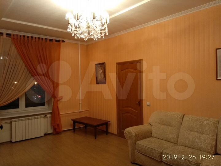 2-к. квартира, 62 м², 3/6 эт.