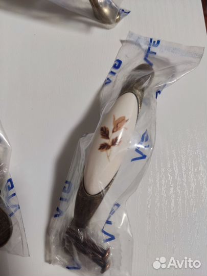 Ручка мебельная с керамической вставкой 96 мм gtv