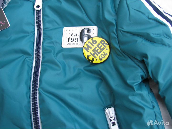 Новая теплая брендовая куртка демисезон