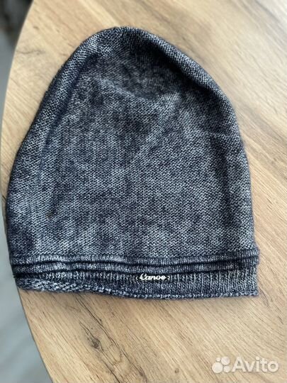 Шапки женские (можно для девочке подростка)