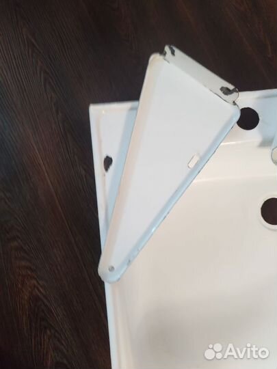 Эмалированная раковина