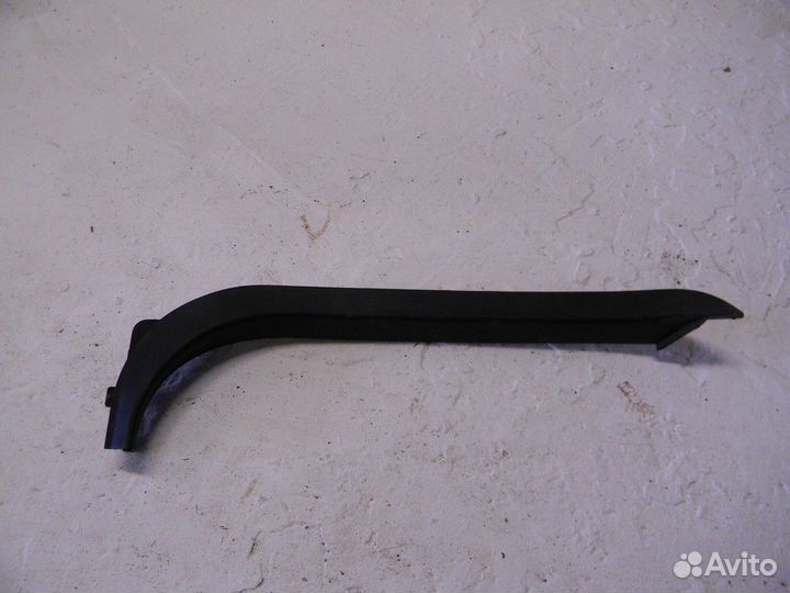 Накладка (кузов внутри) Focus III 2011