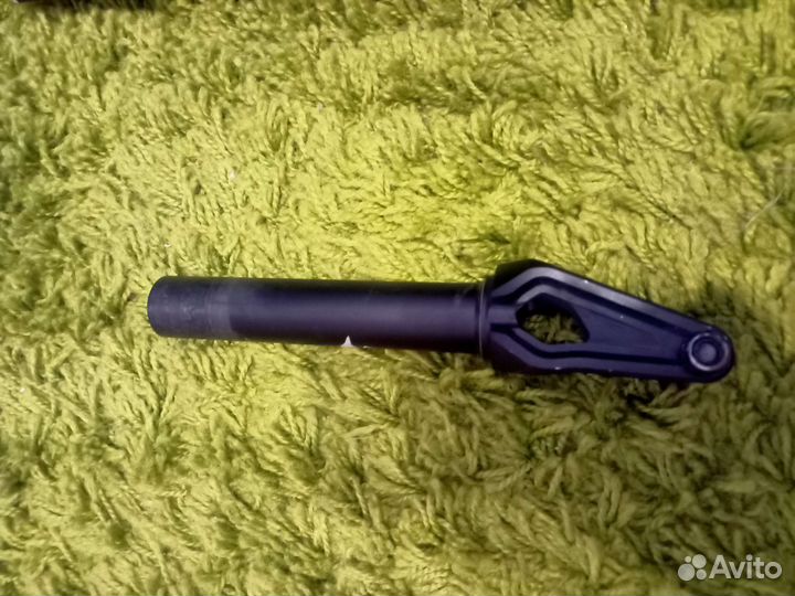 Вилка и зажим native