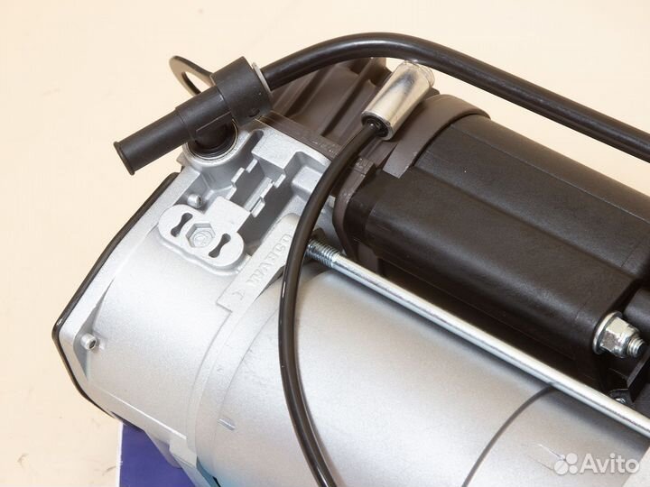 Компрессор новый Audi A8 D3 дизель 10,12 цилиндров