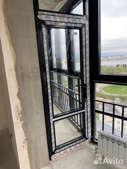 Двери алюминиевые