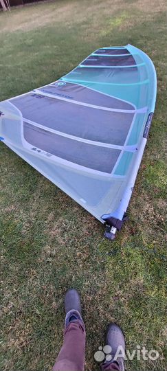 Парус с мачтой для виндсерфинга NP V8 9.4