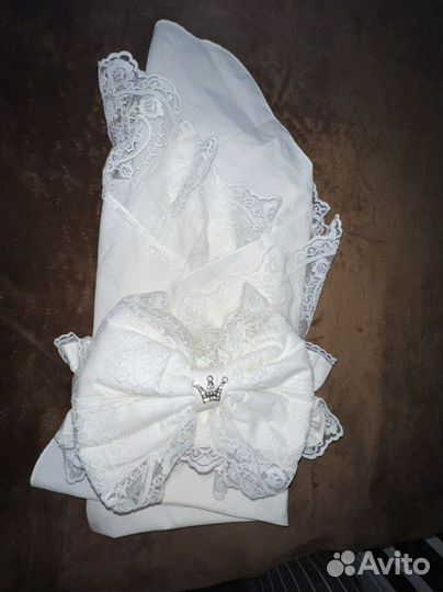 Уголок и бант на выписку