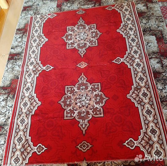 Палас 1,5х2м.Основа-войлок.Аккуратный край