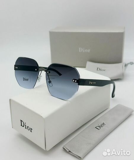 Солнцезащитные очки dior