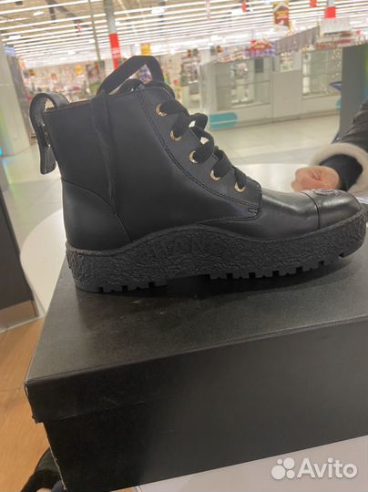 Ботинки женские