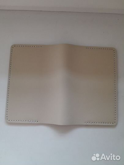 Кожаная обложка для паспорта