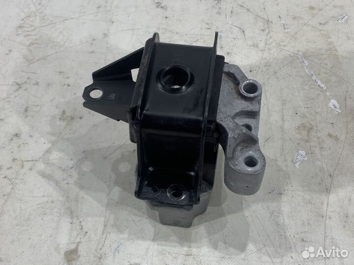 Подушка двигателя правая Мitsubishi Оutlаndеr