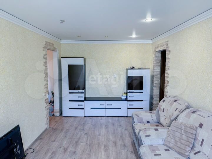 3-к. квартира, 64 м², 4/10 эт.