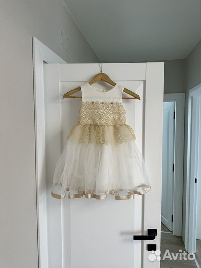 Платье для утренника нарядное 122
