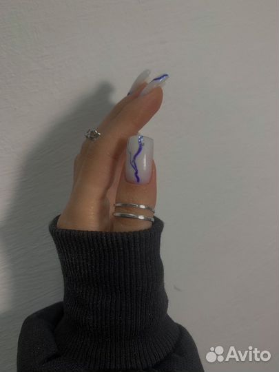 Маникюр и педикюр