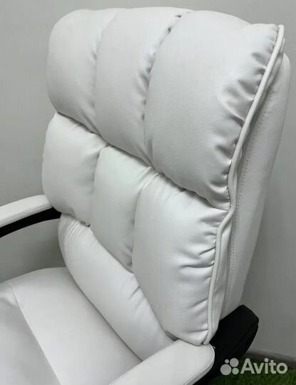 Компьютерное игровое кресло геймерское с массажем