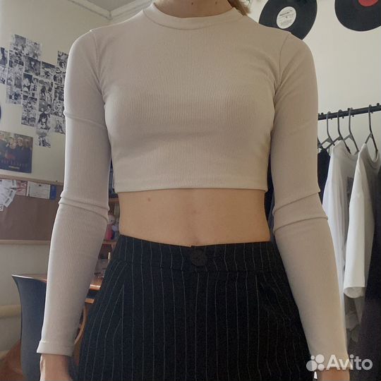 Укороченный лонгслив