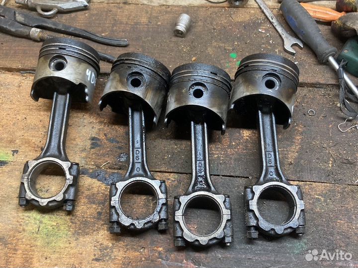 Поршень шатун mitsubishi 4d68t