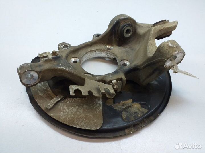 Кулак поворотный задний правый Mercedes-Benz