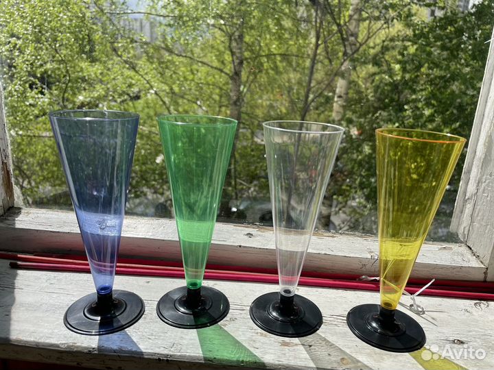 Бокалы для шампанского пластиковые (со свадьбы)