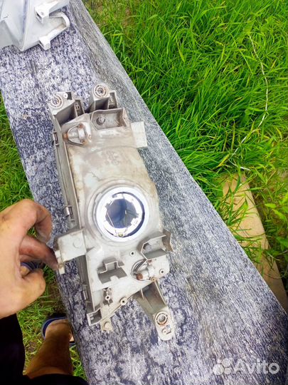 Фары mazda 323f ба Мазда