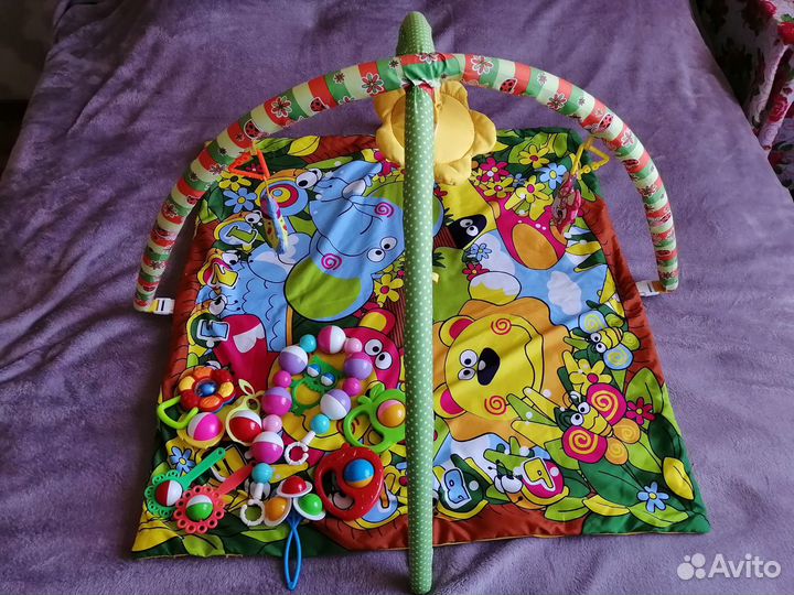 Мобиль и коврик, игрушки в подарок