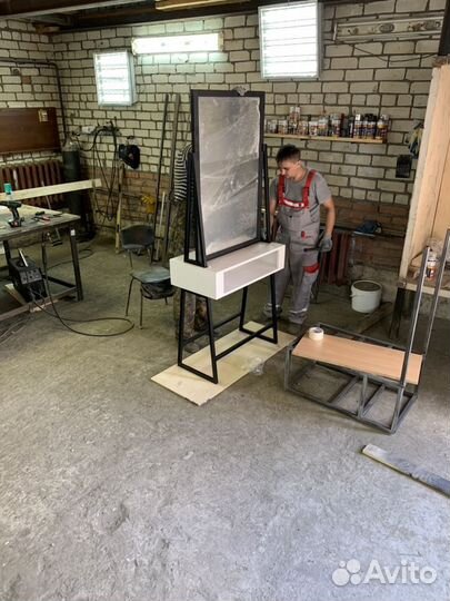 Гримёрное зеркало лофт